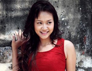 Tiểu sử diễn viên Hồng Ánh là ai, gia đình và sự nghiệp ?