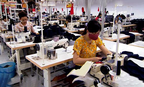 Xưởng may áo thun quận 2 Cửu Long giá rẻ chất lượng KM 10%